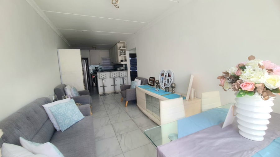 To Let 2 Bedroom Property for Rent in Belhar Western Cape